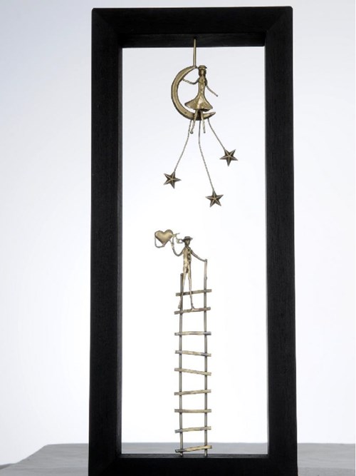 FRAME SCULPTURE